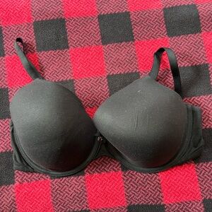 Victoria's Secret Black Molded T-Shirt Bra